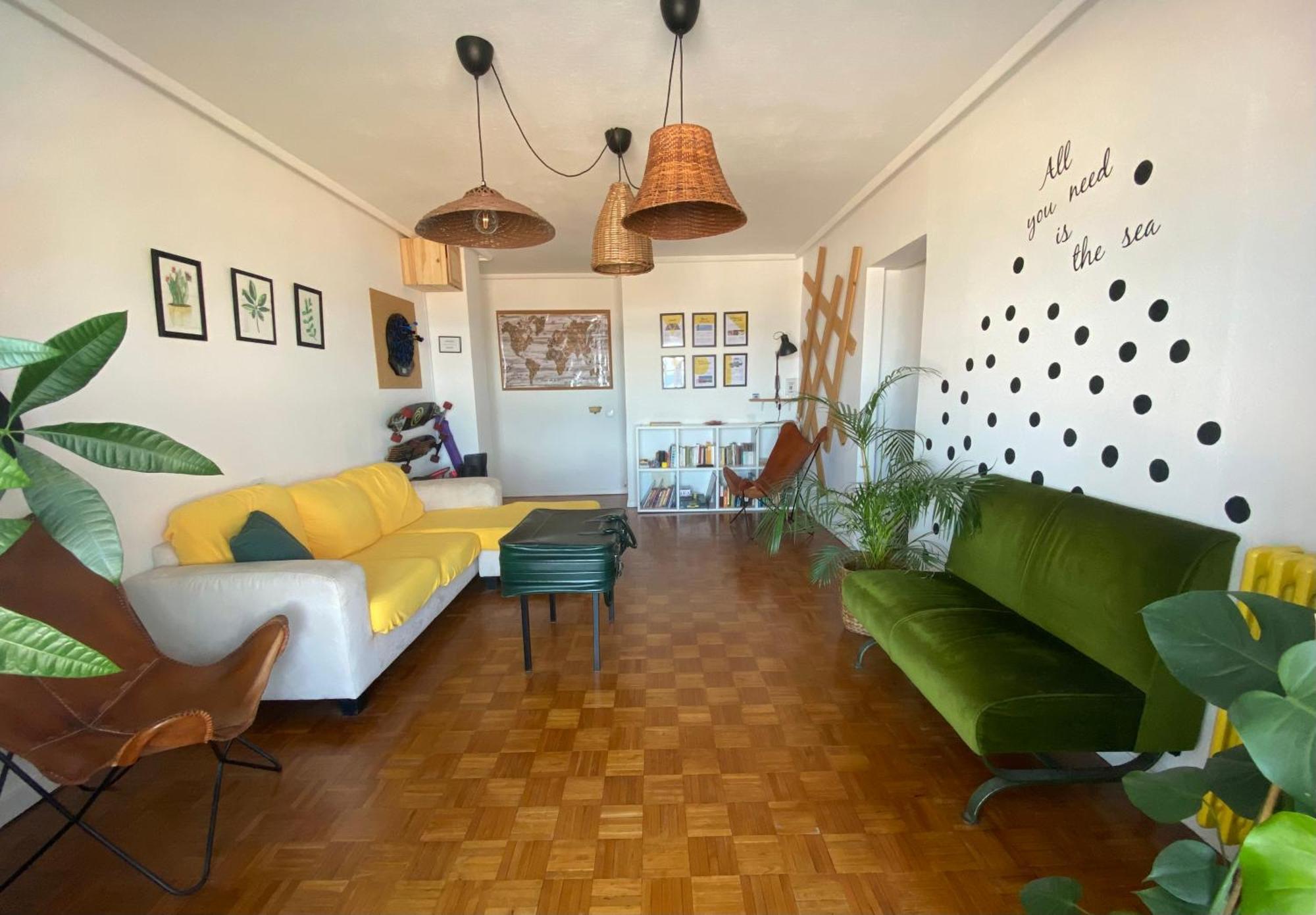 Boogalow Hostel Gijon Exterior photo