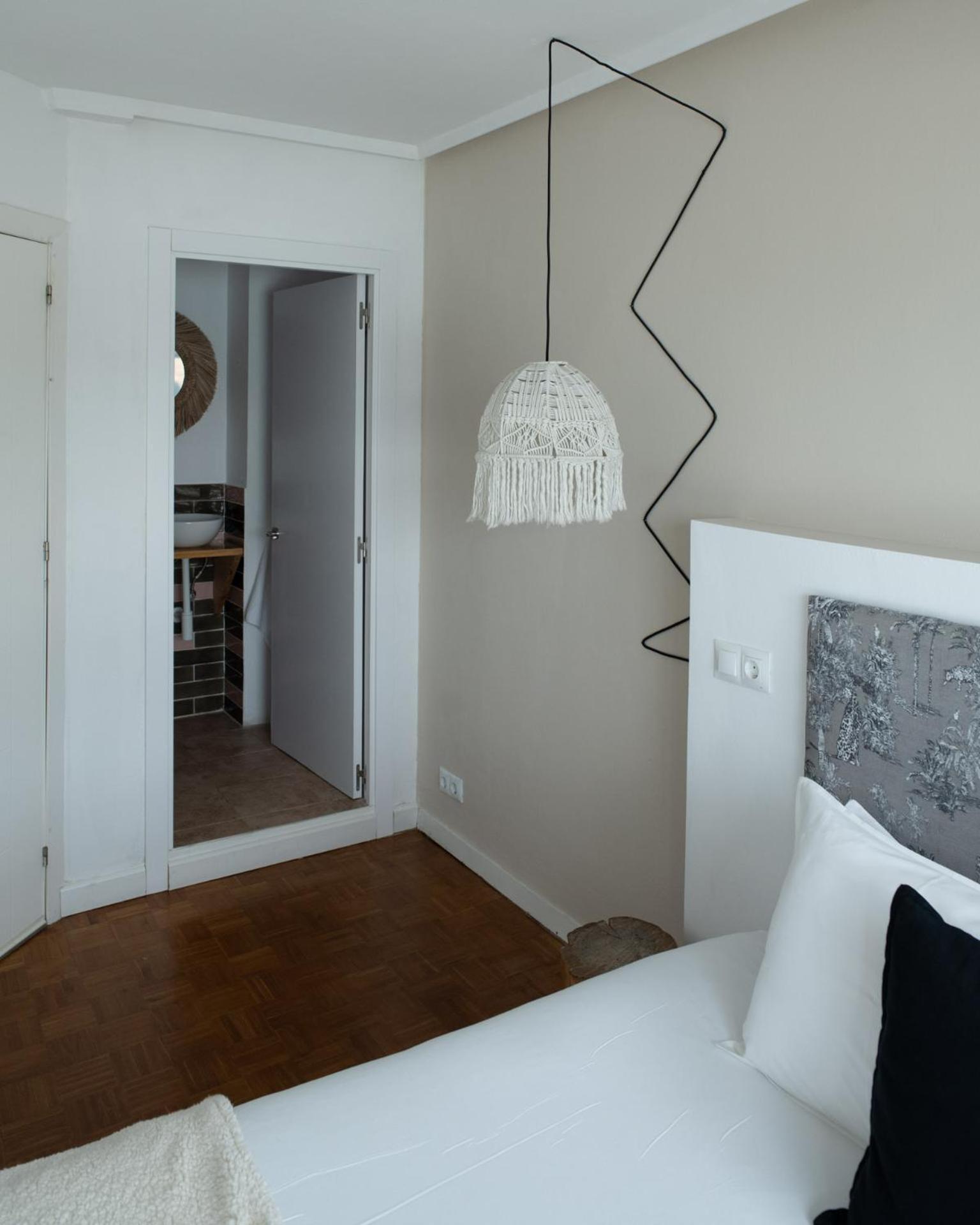 Boogalow Hostel Gijon Exterior photo
